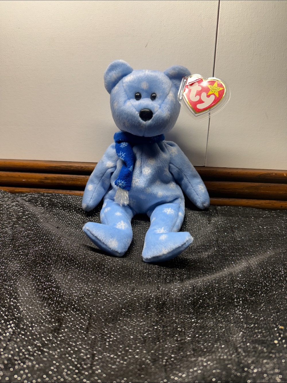 Ty Beanie Baby 1999 Holiday Teddy Bear